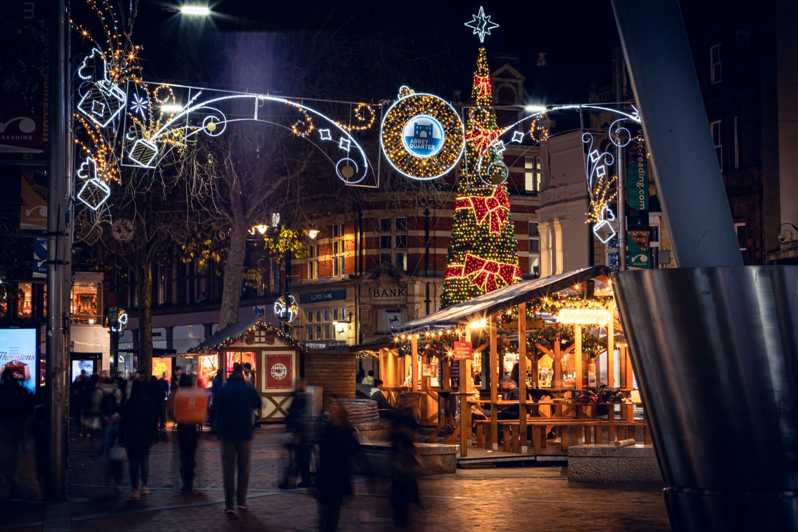 Christmas lights and market in Reading